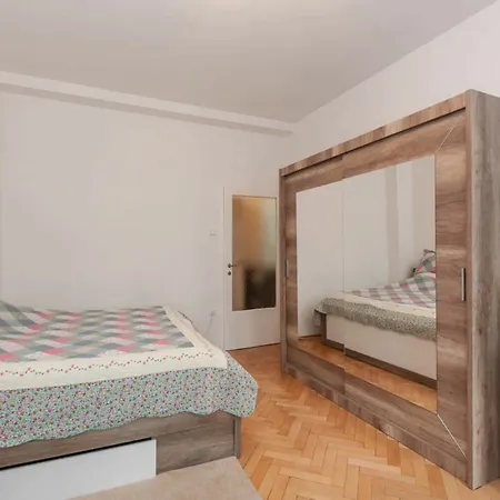 Apartman Barto *
